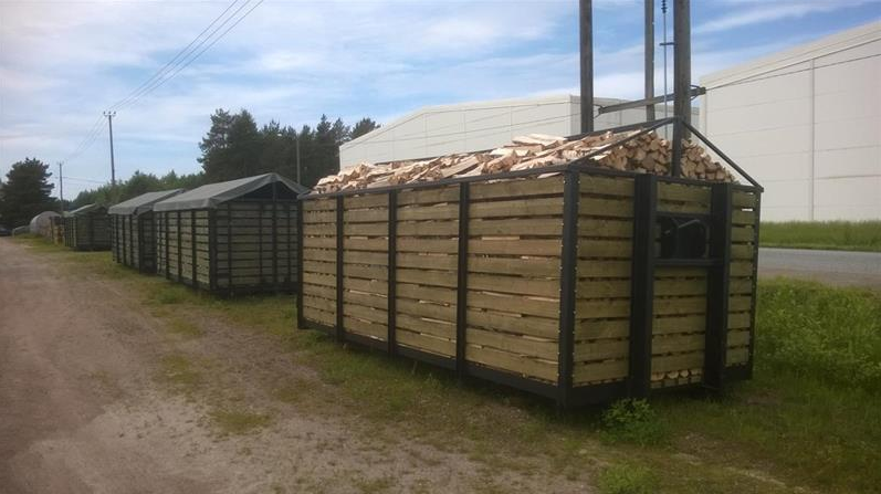 We also provide platforms for firewood, standard size platform is 5,0 x 2,4 x 2,4.  They can also be custom made.  The platform can easily be turned into a storage space. A high quality tarpaulin is included.  Starting price eur 2950 /vat 0