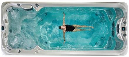 J 16 PowerActive Swimspa