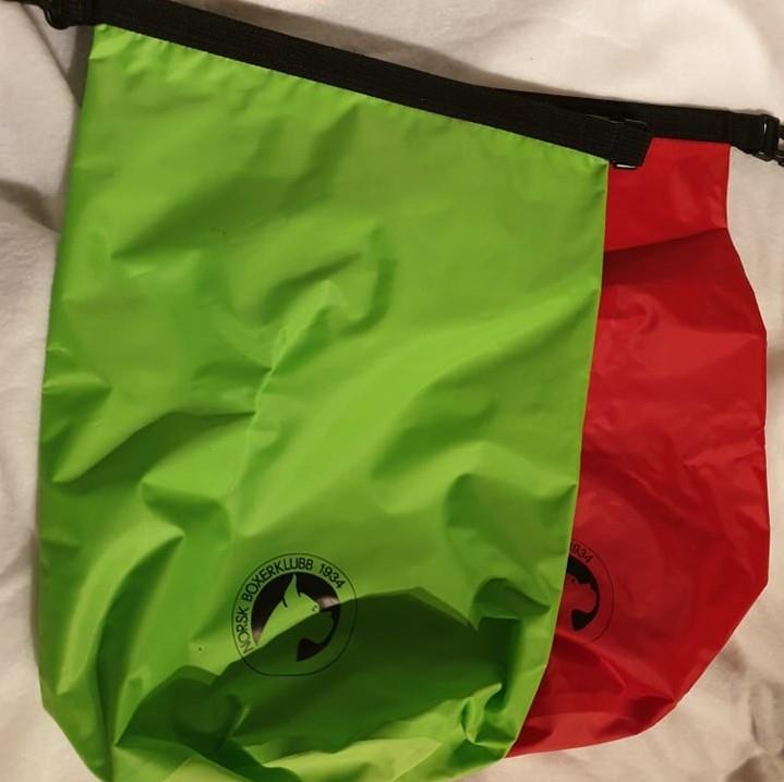 Vanntette poser rød   (OA)