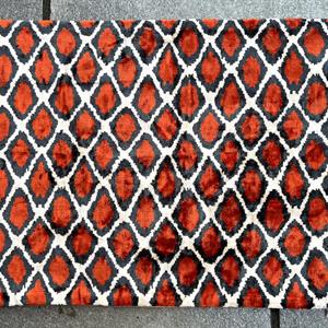 58909 Ikat fløyelspute 60 x 40