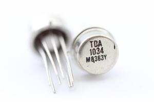 TDA1034, OP-IC, hi-speed, ñ3..20V, 0..+70ø, N=ra