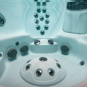 Jacuzzi® J 365 231x214