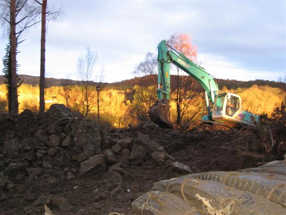 Kobelco 20 tonner på tomt i Førresfjorden