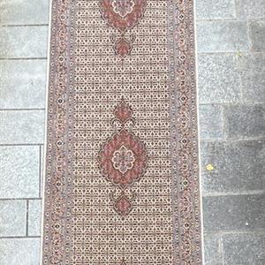 Tabriz løper 402 x 82
