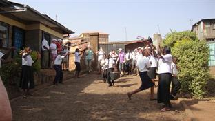 S.A. Kibera entré / entrance