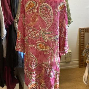 Linnetunika Paisley cerise
