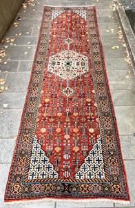 70586 Shiraz løper 287 x 85