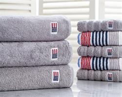 Lexington Original Bath Towel Dark Gray, 70 x 130 cm