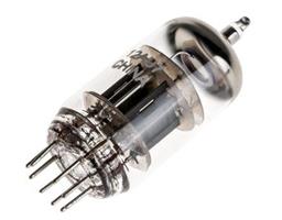 ECC82, 12AU7 Double Triode B9A Base 12.6V 