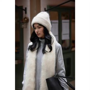 Balmuir Aurora kid mohair scarf, Full Cream