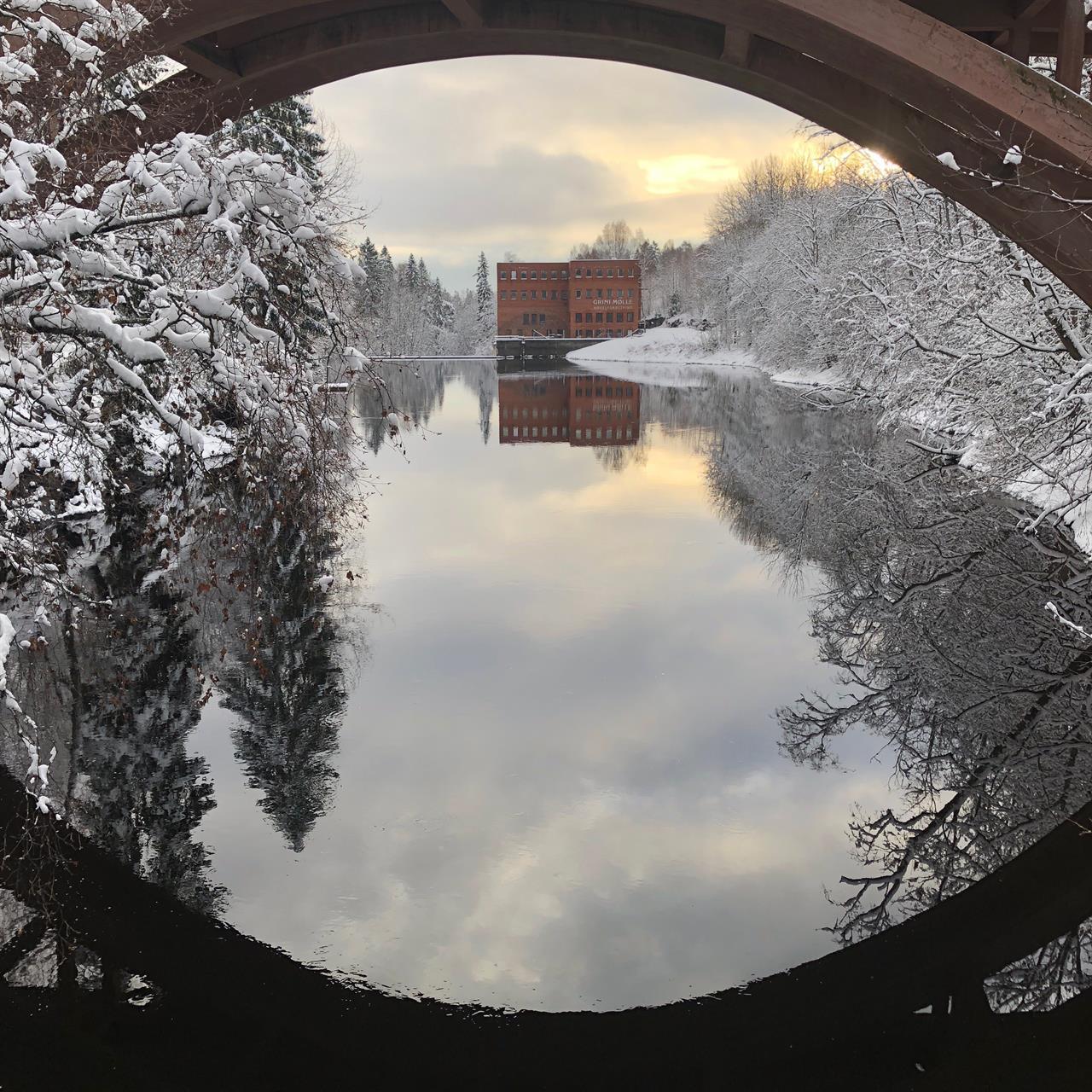 Grini Mølle om vinteren