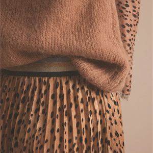 Summum Woman Cheetah Pleated Skirt, Old Peach