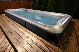 J 19 PowerActive Swimspa