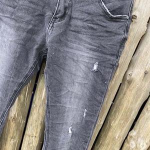 Piro Jeans, Musta kulutettu