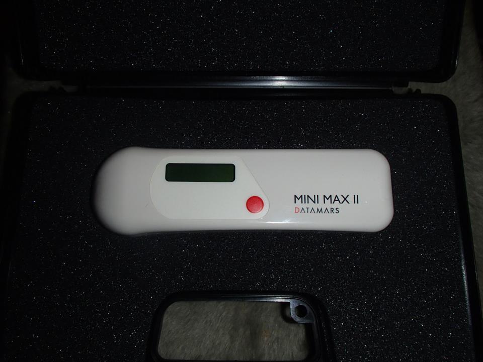 Chipleser MINI MAX II. Chipleseren kan gjennomføre mer en 3000 avlesninger før batteribytte.