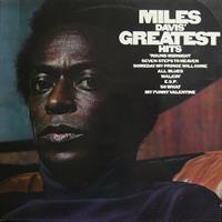 DAVIS MILES: GREATEST HITS-KÄYTETTY LP (EX/EX) 1987 NICE PRICE-TARRA KANNESSA