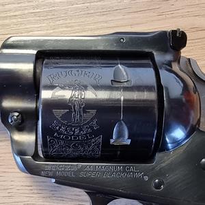 RUGER NEW MODEL BLACKHAWK .44 Magnum (BEG)