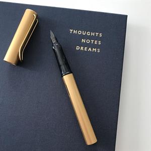 Bok med preg - Thoughts Notes Dreams