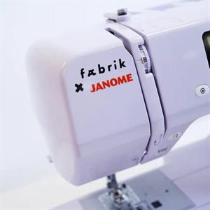 Janome x Fæbrik symaskin. Bok med på kjøpet!