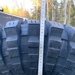 Trepador 40X13.50-17 123K MAXXIS M8060 COMP - Mahlin Advanced Mechanics AB