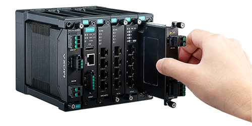 EDS-G4000 serien är Moxas modulära Ethernetswitchar med 12 till 28 portar, varav 4 inbyggda GBportar. Robusta EX godkända och certifierade för NEMA TS2, järnväg -EN 50121-4 samt  IEEE 1613 likväl som IEC 61850-3. En av de först godkända switcharna för datasäkerhet inom automation : IEC 62443-4-2