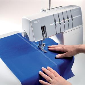 Pfaff Coverlock 3.0 peitetikkisaumuri