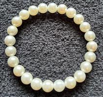 Armband vit pärla