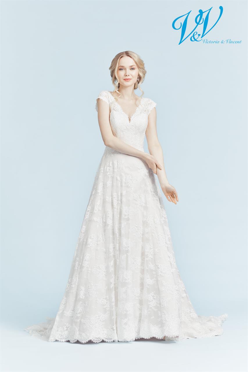 Victoria and Vincent bridal dress  Julia