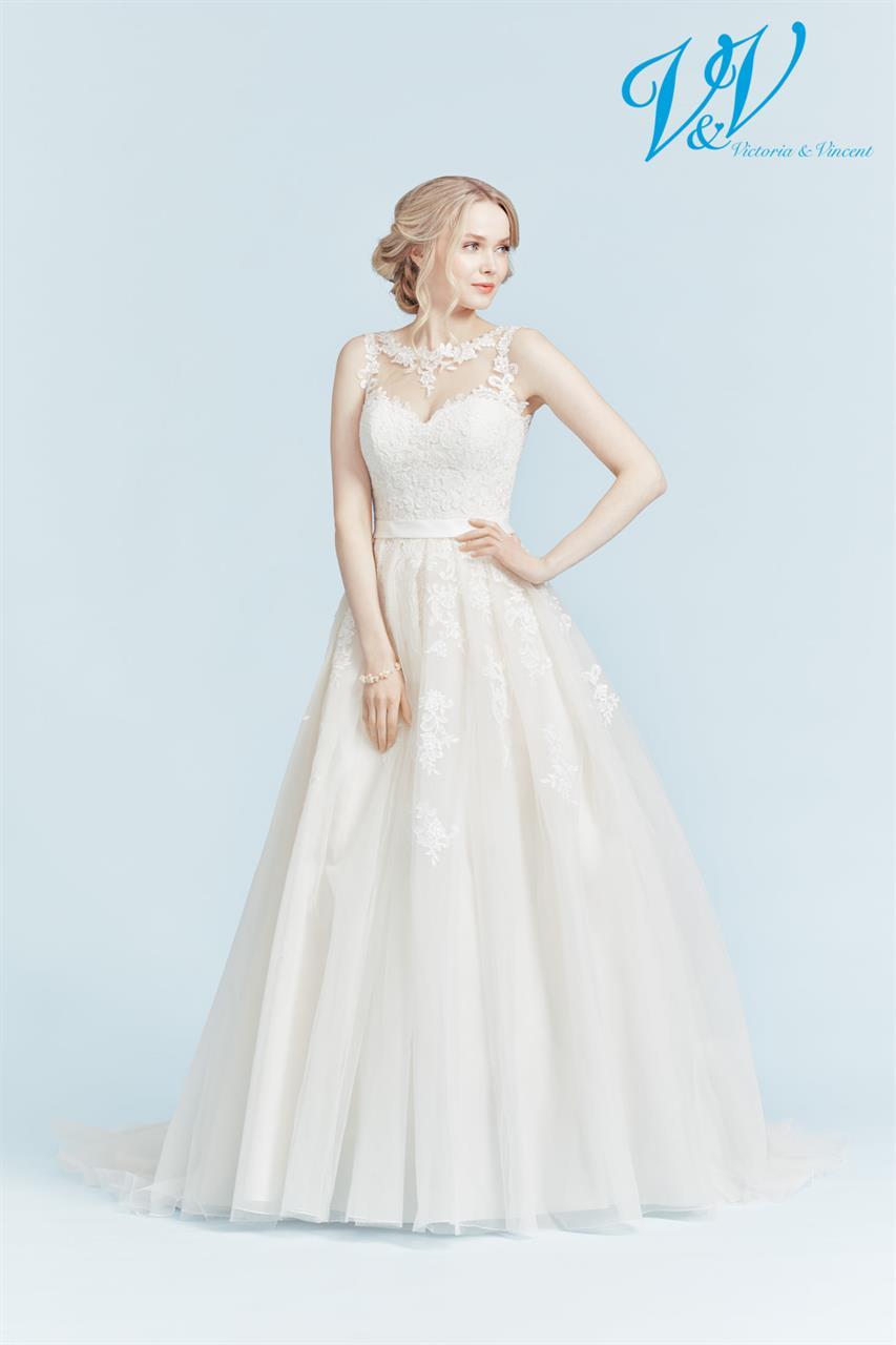 Victoria and Vincent bridal dress  Joleen 