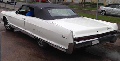 Sufflett GM 65-70 C-body vinyl svart combo glas