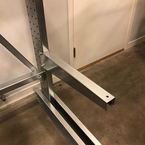 Grenställ enkelsidigt 3 pelare H=2500 A=1000