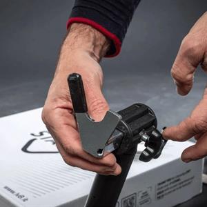 LV8 ELEVATE REAR U-STAND, Forks, Black/White