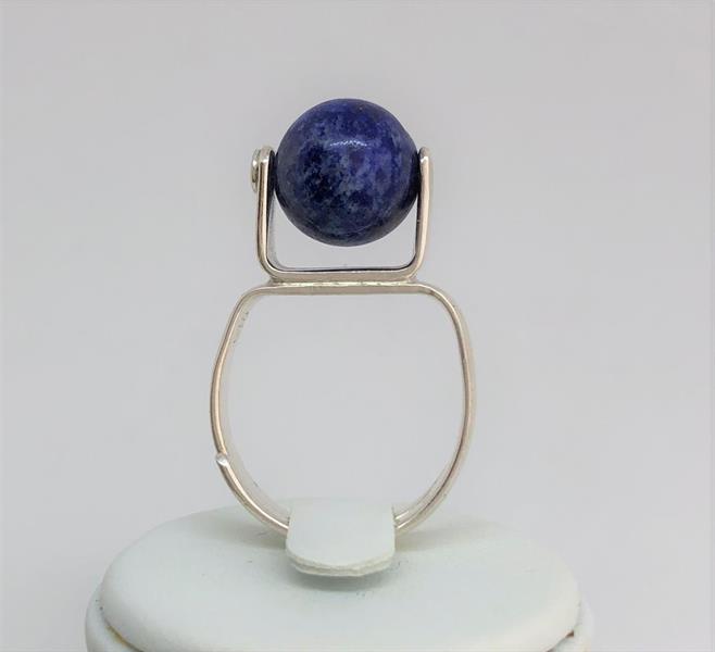Ställbar ring i silver med Lapis lazuli