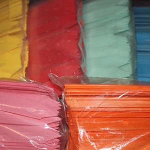 Etikett stick plast olika färger
