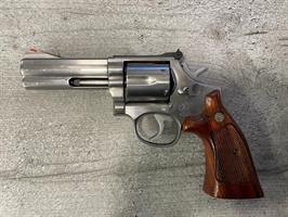 Smith&Wesson 686 .357mag käytetty revolveri