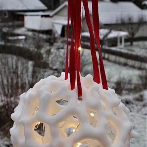 Ljus, snöboll med LED-lampor