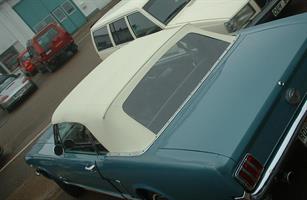 Sufflett Mustang 64½-66 vinyl vit comboplast