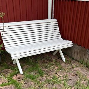 Klassisk trädgårdssoffa