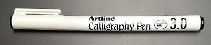 Penna artline calligraphy 3,0