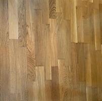 Fair laminate floor