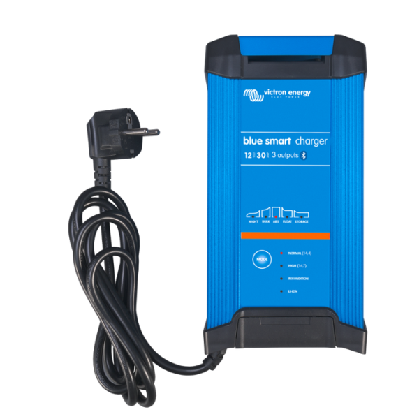 Victron Blue Smart IP22 Charger 12/30(1) 230V CEE 