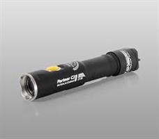 Armytek Partner C2 Pro v3 / XP-L Valkoinen / 1250lm / TIR 20°:80° / 1x18650 tai 2xCR123A