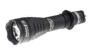 Armytek Predator Pro v3 / XHP35 HI Lämmin / 1570lm / 5°:40° / 1x18650 tai 2xCR123A