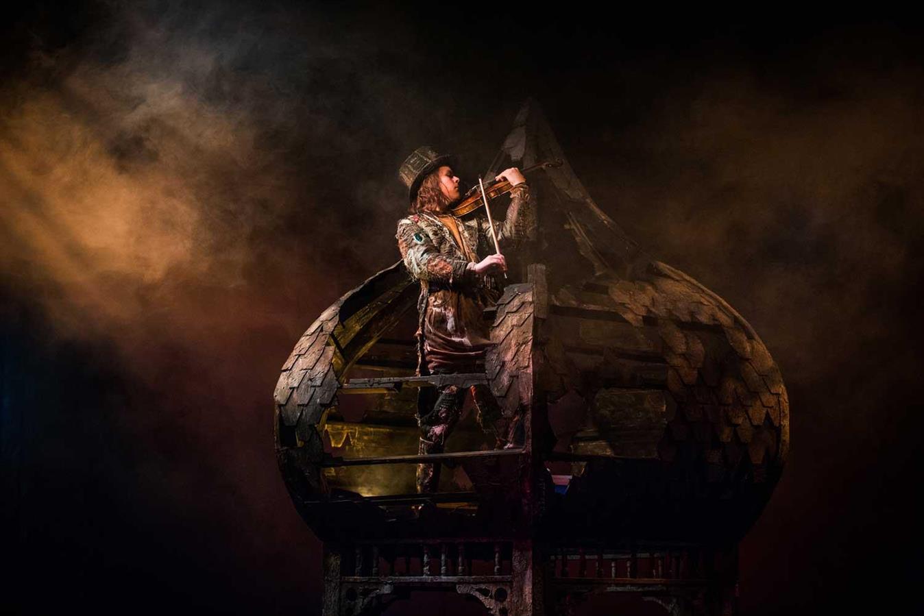 Fiddler on the Roof- Den Nasjonale Scene - Director: Svein Sturla Hugnes - Costume Design: Christina Lovery - Foto: Magnus Skrede 2016