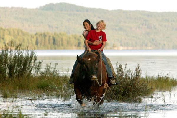 Friends For Life - Feature film - Nordisk Film - Oslo, Norway - Director: Arne Lindther Næss - Costume design: Christina Lovery