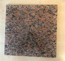 Platta Granit 30x30x1cm polerad röd