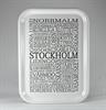Bricka 27x20 cm, Stockholm, vit/svart text