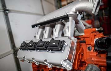 Make Your Gen III Hemi Shine With Mr. Gasket Polished Valve Covers - www.holleyefi.se