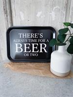 Bricka 27x20 cm, Beer, svart/vit text
