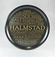 Bricka rund 31 cm, Halmstad, svart/guldtext